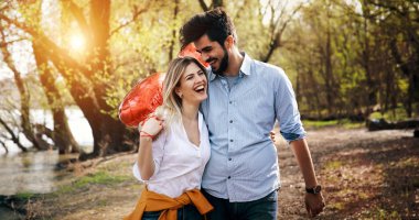 yaz tatili, kutlama ve kavram - mutlu çift dating