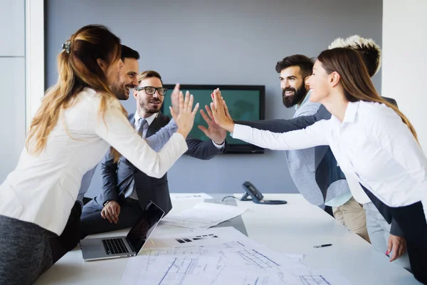 Imprenditori Successo Uomini Affari Raggiungere Gli Obiettivi — Foto Stock