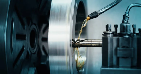 Werkzeugmaschine Metallfabrik Mit Automatischen Cnc Bohrmaschinen Ausgestattet — Stockfoto