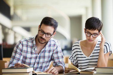 insanlar, bilgi, eğitim Kütüphane ve okul kavramı