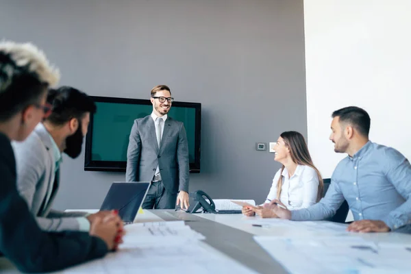 Zakelijke Collega Vergaderzaal Tijdens Presentatie — Stockfoto