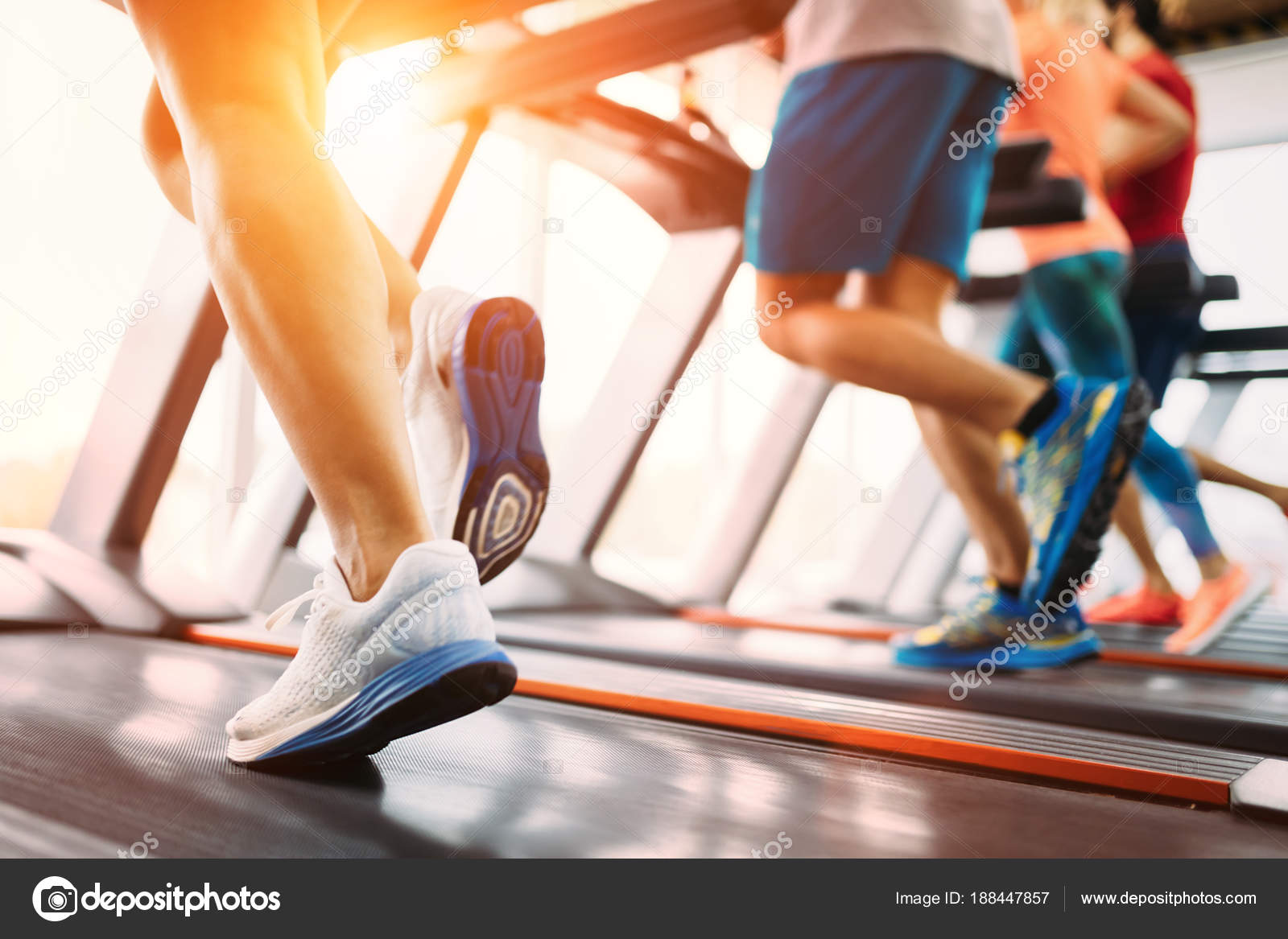 Picture People Doing Cardio Training Treadmill Gym — Stock Photo