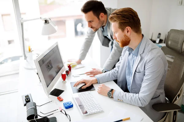 Başlangıç gol modern ofis planlama iş arkadaşları