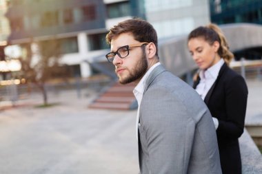 Ekonomik crisia piyasalar grev ve iş adamları üzgünsün