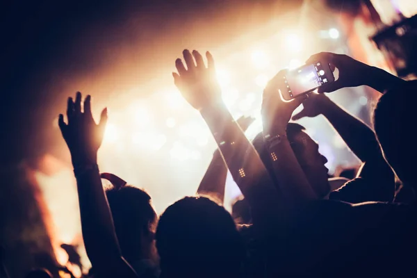 Cheering Crowd Hands Air Enjoying Music Festival — Stock Photo, Image