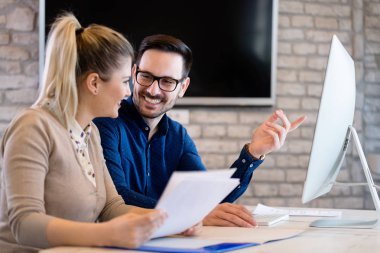 Office birlikte proje üzerinde çalışmaya Genç Mimarlar