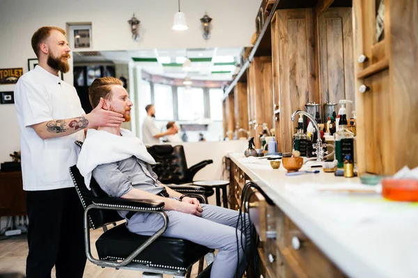 Tratamento Barba Bigode Barbearia — Fotografia de Stock