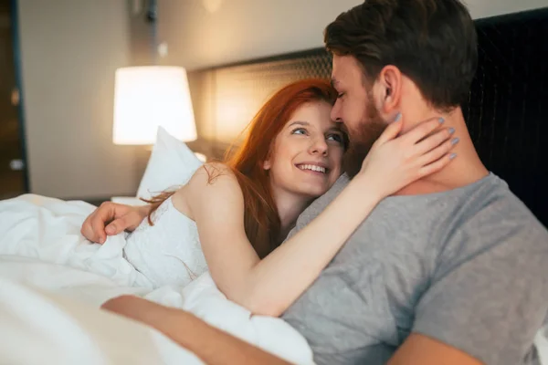 Sensual Cute Young Couple Bed Cuddling — Stock Photo, Image