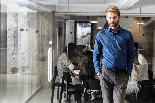 Persone Determinate Avere Successo Nel Lavoro Impresa Nel Brainstorming Sullo — Foto Stock