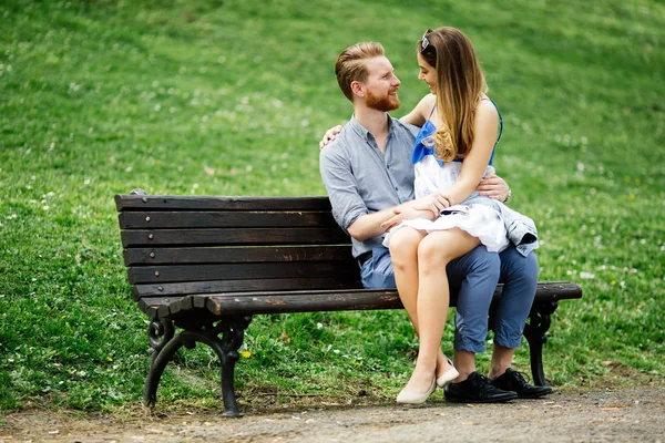 Couple Love Spending Time Nature Park Bench — Stock Photo, Image