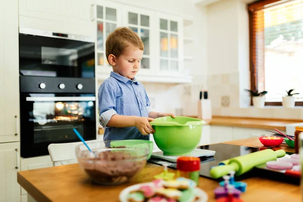 Enfant Mignon Apprenant Devenir Chef Depuis Âge Ans — Photo