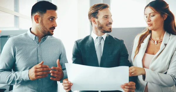 Business People Having Fun Chatting Workplace Office — Stock Photo, Image