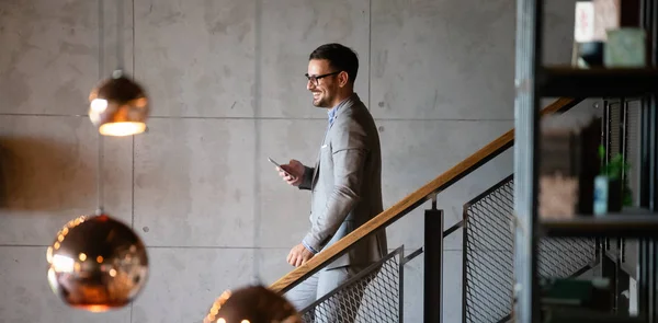 Hombre Negocios Ejecutivo Guapo Director Ejecutivo Compañero Trabajo Empresario Oficina — Foto de Stock