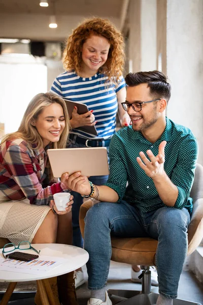 Gruppe Erfolgreicher Geschäftsleute Designer Architekten Modernen Büros — Stockfoto