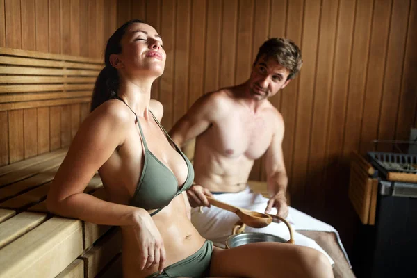 Couple Resting Relaxing Sweating Sauna — Stock Photo, Image