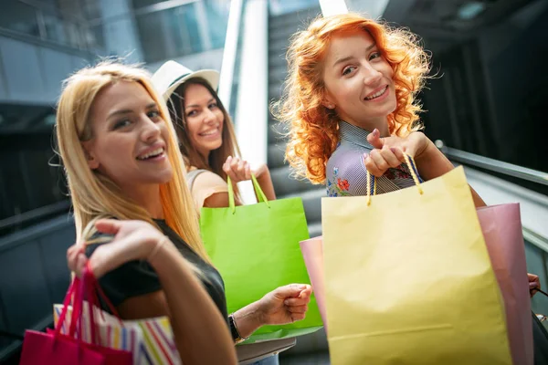 Group Happy Friends Shopping City Having Fun — Stock Photo, Image