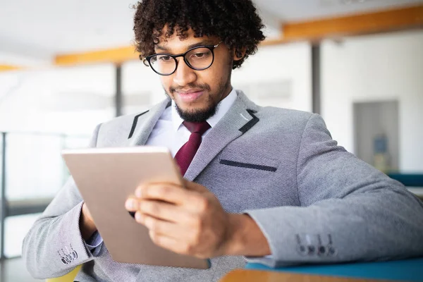 Handsome Young Afro American Businessman Classic Suit Using Digital Tablet — Stock Photo, Image