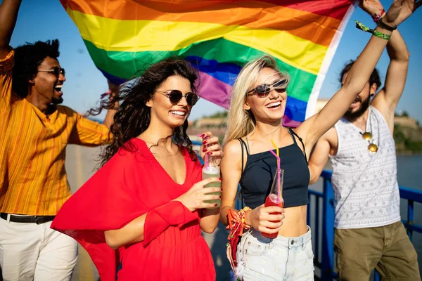 Grupo Feliz Amigos Pessoas Participam Evento Orgulho Gay — Fotografia de Stock