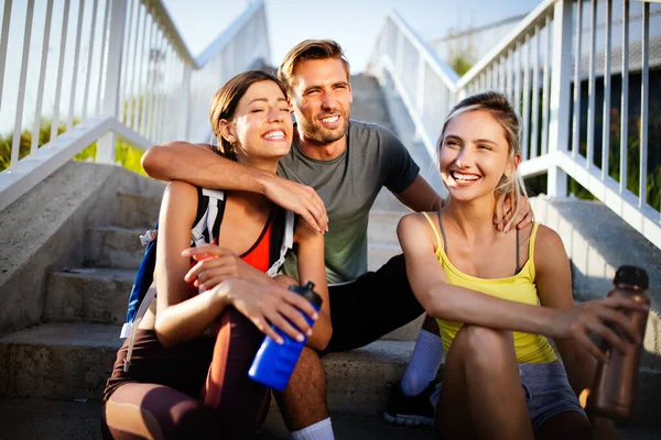 Amigos Fitness Esporte Treinamento Juntos Livre Vivendo Ativo Saudável — Fotografia de Stock