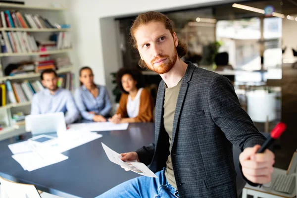 Azienda Successo Con Lavoratori Felici Business Meeting Concetto Lavoro Squadra — Foto Stock