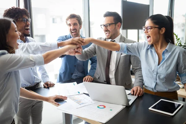 Erfolgreiche Unternehmer Und Geschäftsleute Erreichen Ziele — Stockfoto