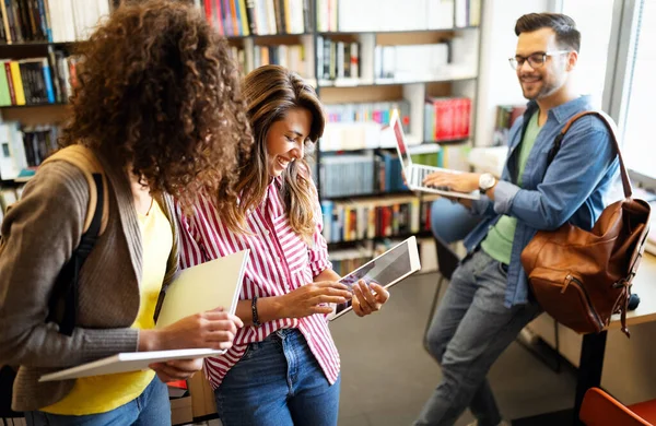 Group Happy College Students Studying School Library — Stock Photo, Image