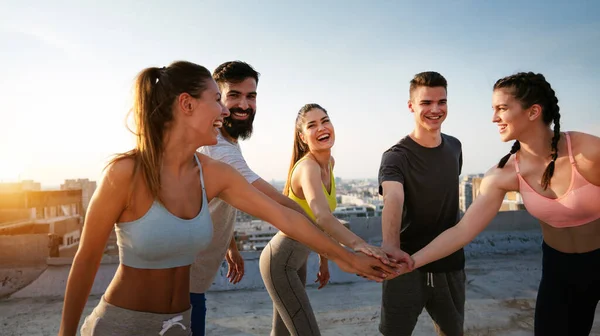 Fitness Deporte Amistad Estilo Vida Saludable Grupo Amigos Felices Deportistas — Foto de Stock