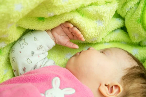 Slapen Babymeisje — Stockfoto