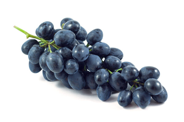 Темный виноград, изолированные на белом фоне, фрукты
