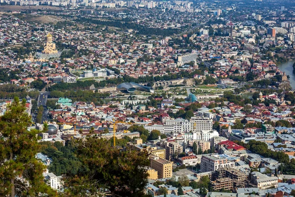 第比利斯，格鲁吉亚共和国的全景视图 — 图库照片