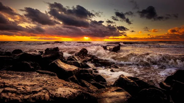 Sunset. Beautiful sunset Black sea. Gold sea sunset. Picture Sea — Stock Photo, Image