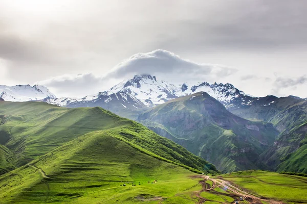 karlı tepe kazbegi, stepantsminda, Gürcistan kazbek Dağı