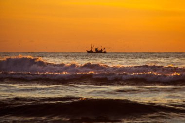 Seiner üzerinde bir Karadeniz, Poti, Gürcistan