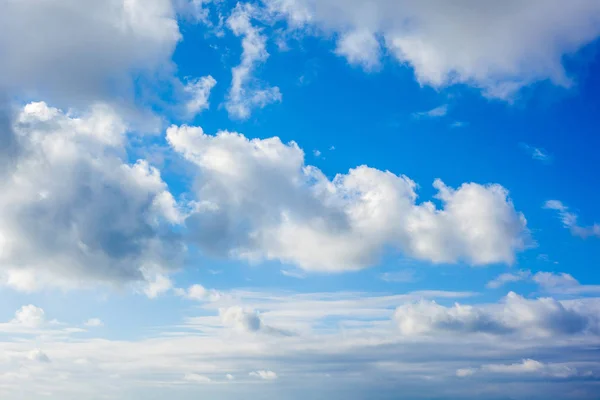 Awan dengan langit biru, tekstur alami — Stok Foto