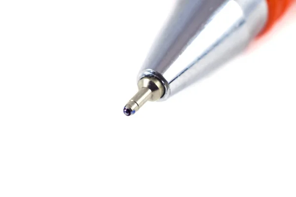 Fechar a ponta de uma caneta esferográfica — Fotografia de Stock