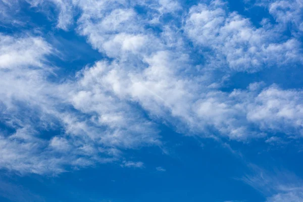 蓝色天空的云, 自然的纹理 — 图库照片