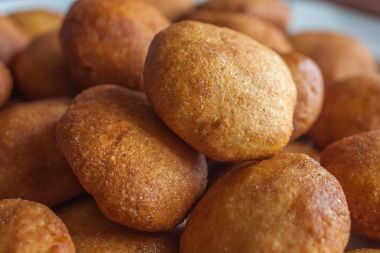 Mısır ekmeği. Mchadi - geleneksel Gürcü Mısır ekmeği. Gürcü cu