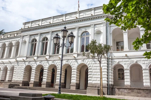 Будівництво першої парламенту Грузії Тбілісі — стокове фото