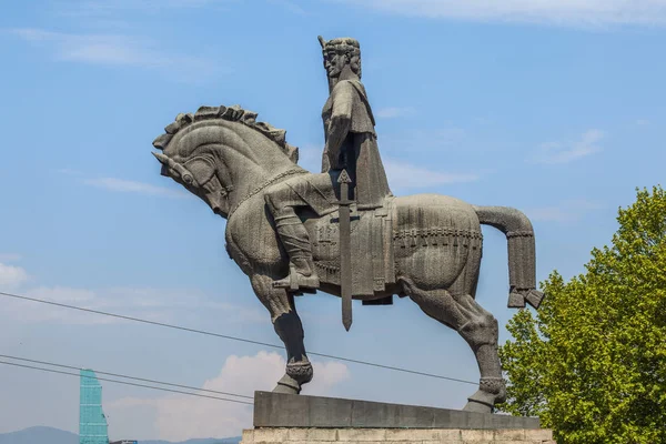 格鲁吉亚第比利斯Vakhtang Gorgasali国王雕像 — 图库照片