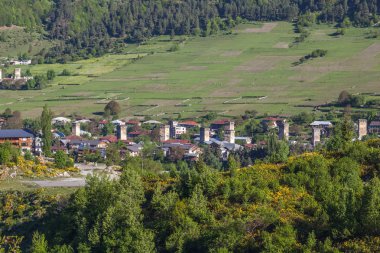 Svaneti alan Kafkas Dağları g köyde Mestia kuleleri