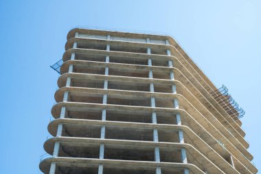 Modern çok katlı bina. Çok katlı yapı inşaatı