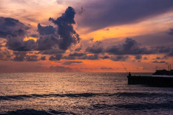 Hermoso atardecer Mar Negro. Puesta de sol del mar de oro —  Fotos de Stock