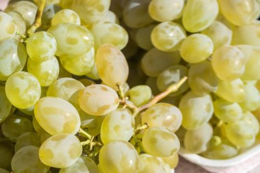 Yeşil ve siyah tatlı üzüm meyve, sağlıklı meyve