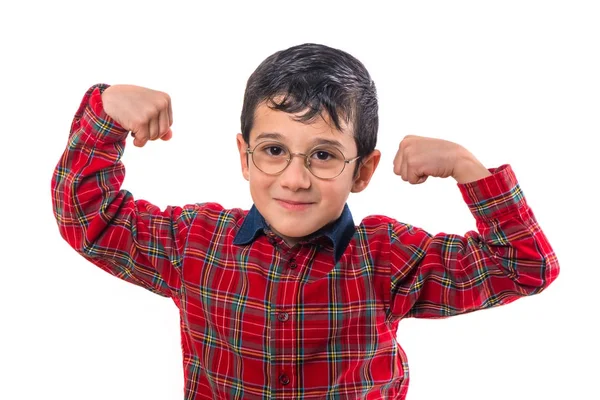 Un niño con gafas levantó las manos. Aislado en bac blanco — Foto de Stock