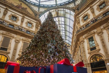 Interer Galerisi Vittorio Emanuele II Mi içinde Duomo Meydanı