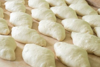 Ahşap masa, pizza, Gürcü ekmek taze hamur