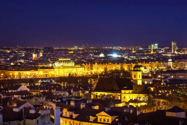 Piękny widok z Pragi na wieczór, Republika Czeska — Zdjęcie stockowe