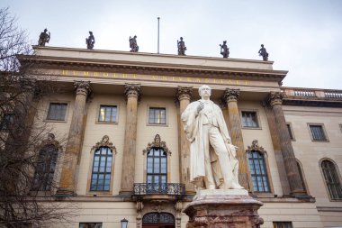 Berlin Humboldt Üniversitesi Berlin'in en eski Üniversitesi biridir