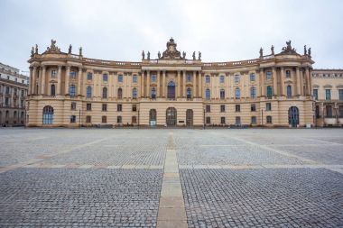 Berlin Humboldt Üniversitesi Berlin'in en eski Üniversitesi biridir