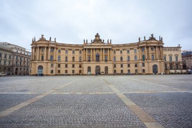 Berlin Humboldt Üniversitesi Berlin'in en eski Üniversitesi biridir